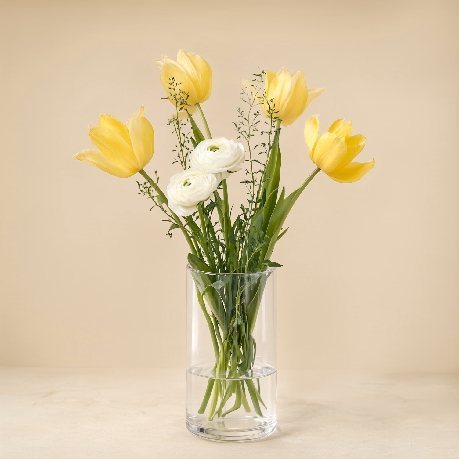 Tulipani Gialli e Ranuncoli Bianchi